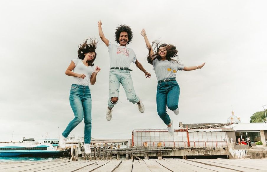 This Week’s Good News: gender neutral school uniform, a bird that boogies, and boxing classes for ADHD