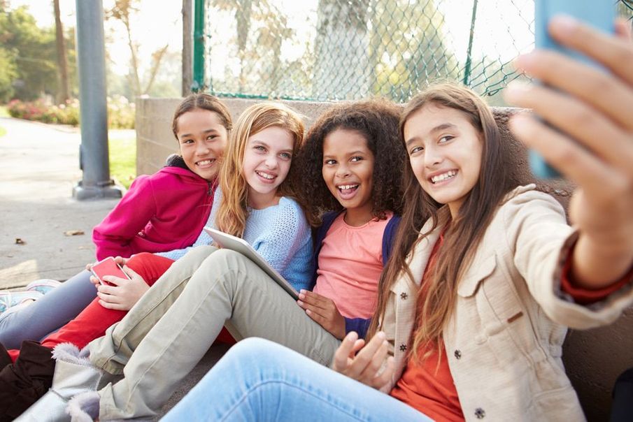 A third of girls won’t post selfies without a filter