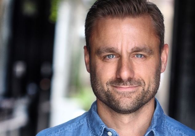 Dr Lee Valls explains EMDR