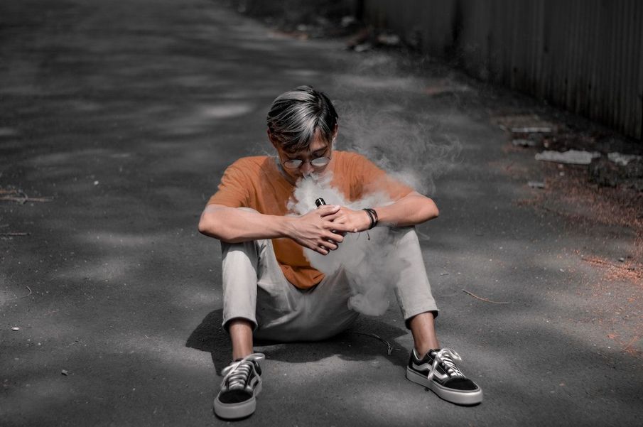 Australia to crack down on recreational vaping