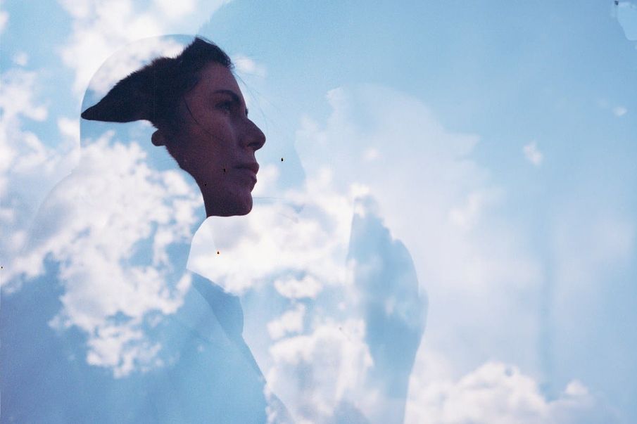 6 signs someone is experiencing a psychotic episode