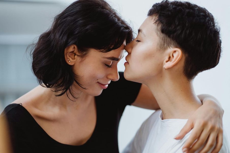 Five ways to support a loved one with PMDD