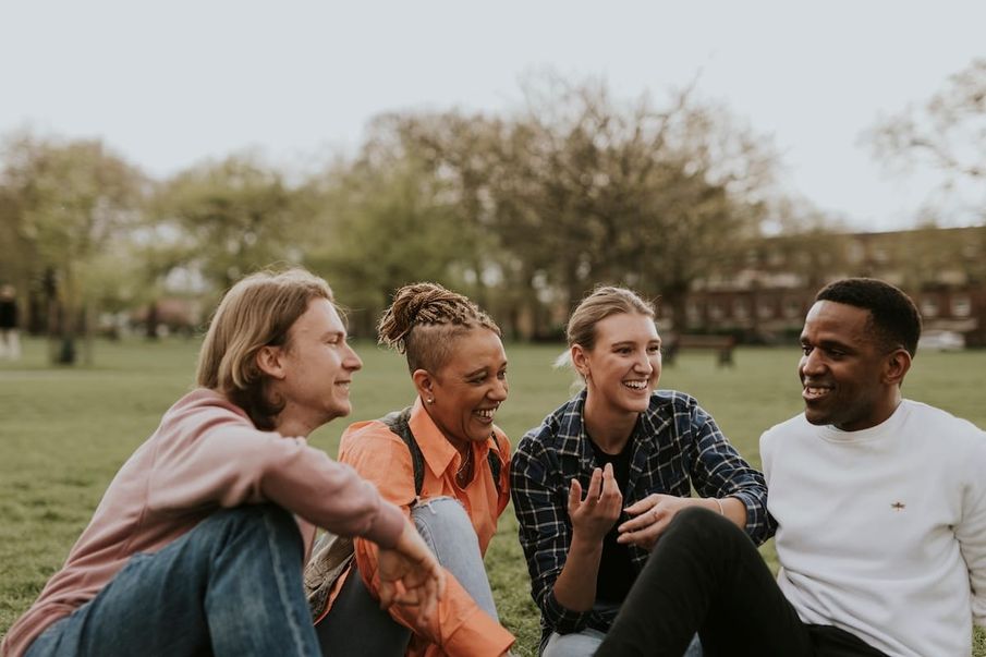 How to cope with being the ‘glue friend’ in your group