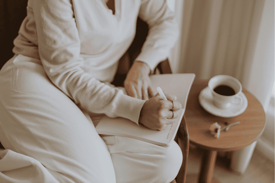 5 stress-free, end-of-year reflection tips for when you're burned out