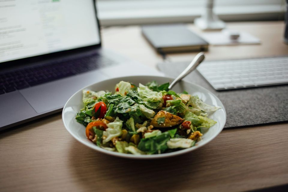 The Focus Plate: How to eat for brain fog, focus, memory, and blood flow