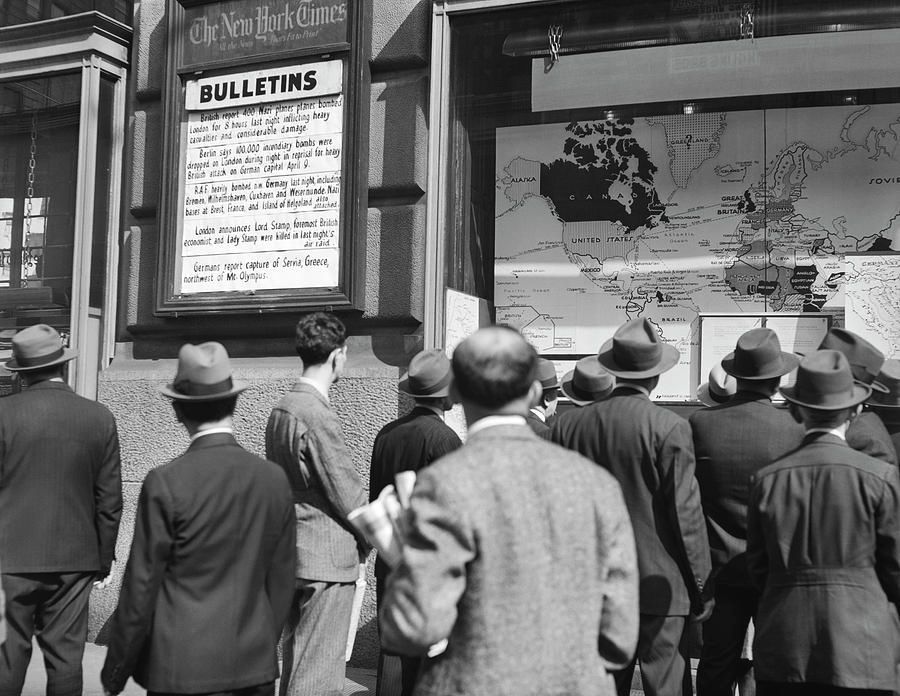 Notes on Real-Time War-Watching