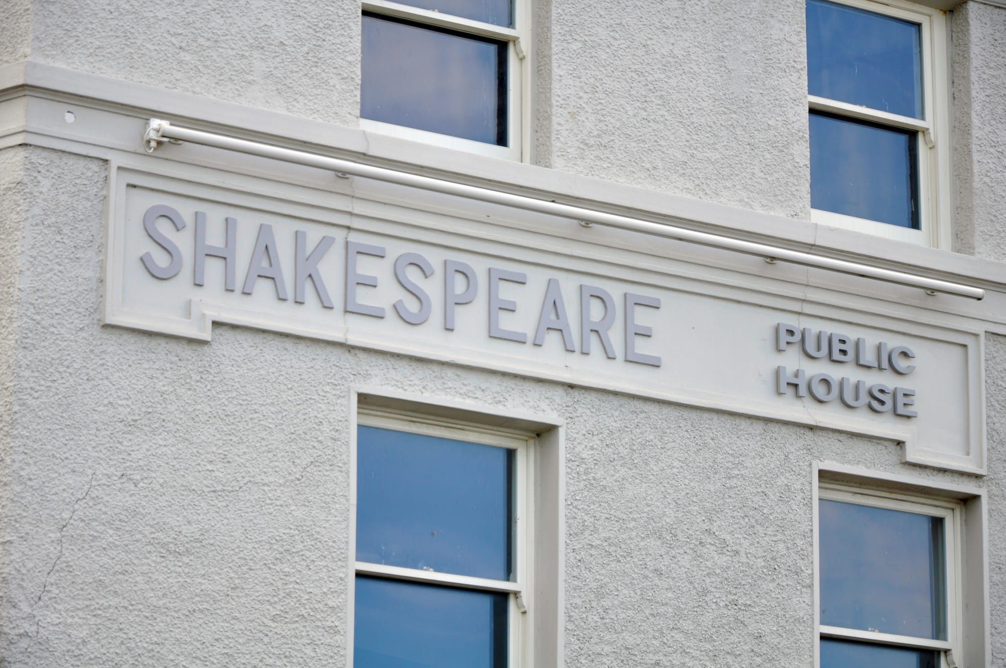 Things to do: The Shakespeare, seaweed walk, Catch Post image