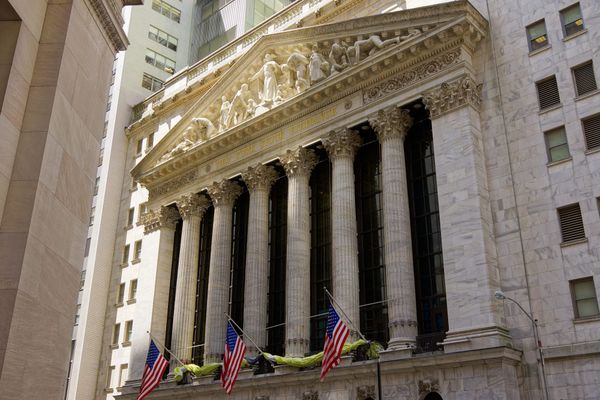 Record S&P, $100 Oil, and a Market That Can't Decide What It Thinks