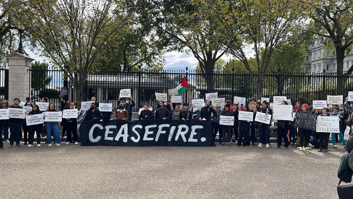 Jews Blockade the White House Demanding Ceasefire