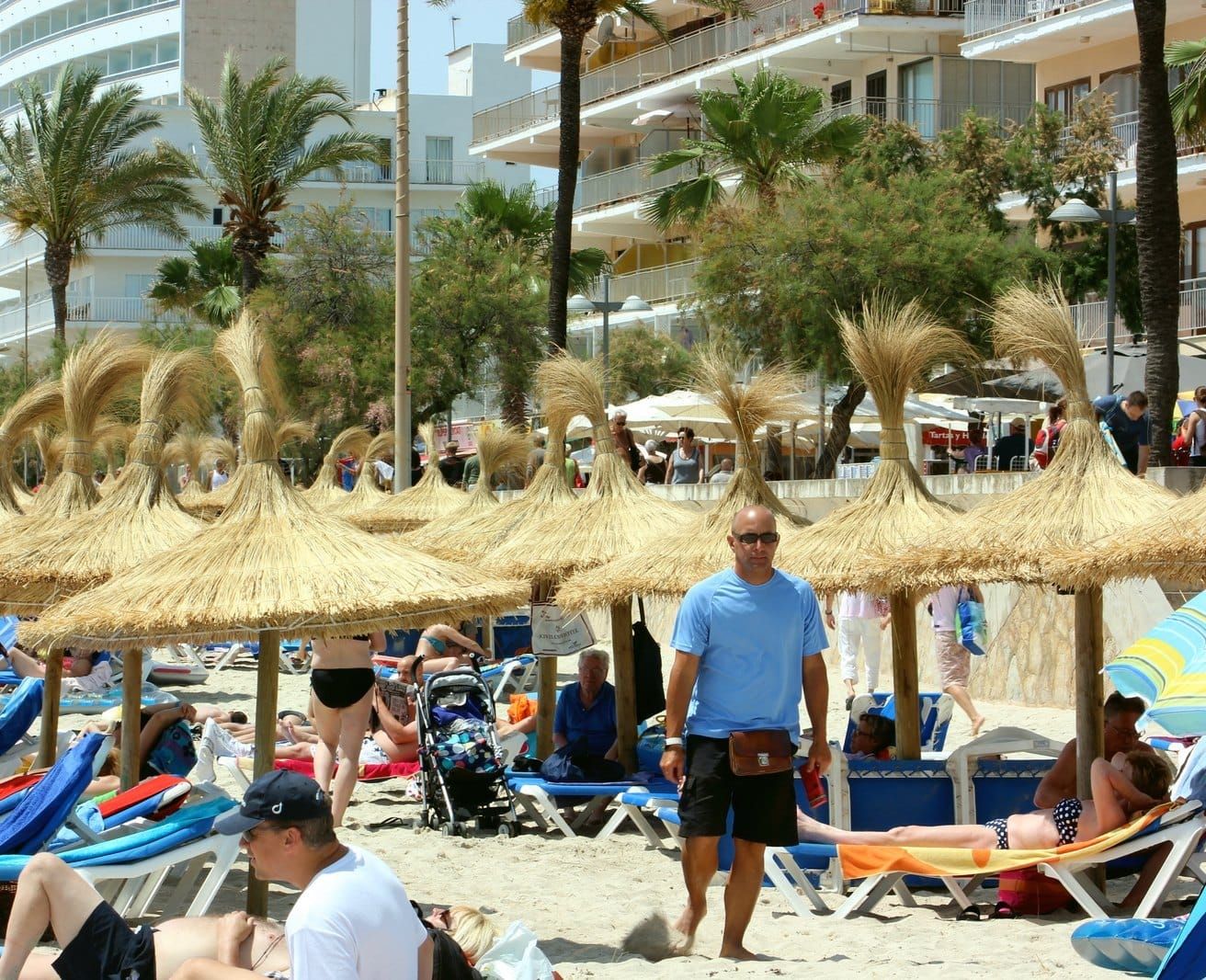 Holiday Village Majorca, Protur Monte Safari, Cala Millor: We Paid £5,500 for Two Weeks and Left After One