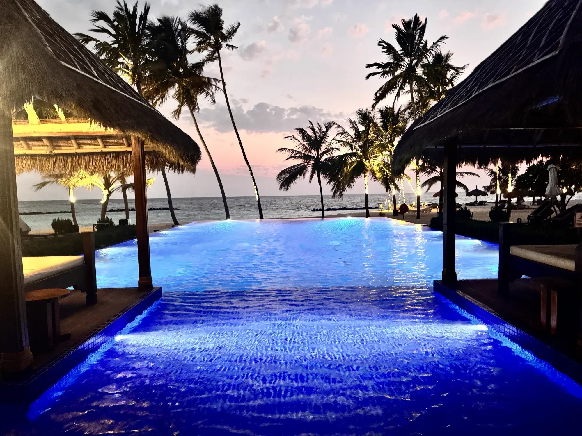 Emerald Maldives Resort & Spa: Paradise Above Water, a Sauna at Dinner