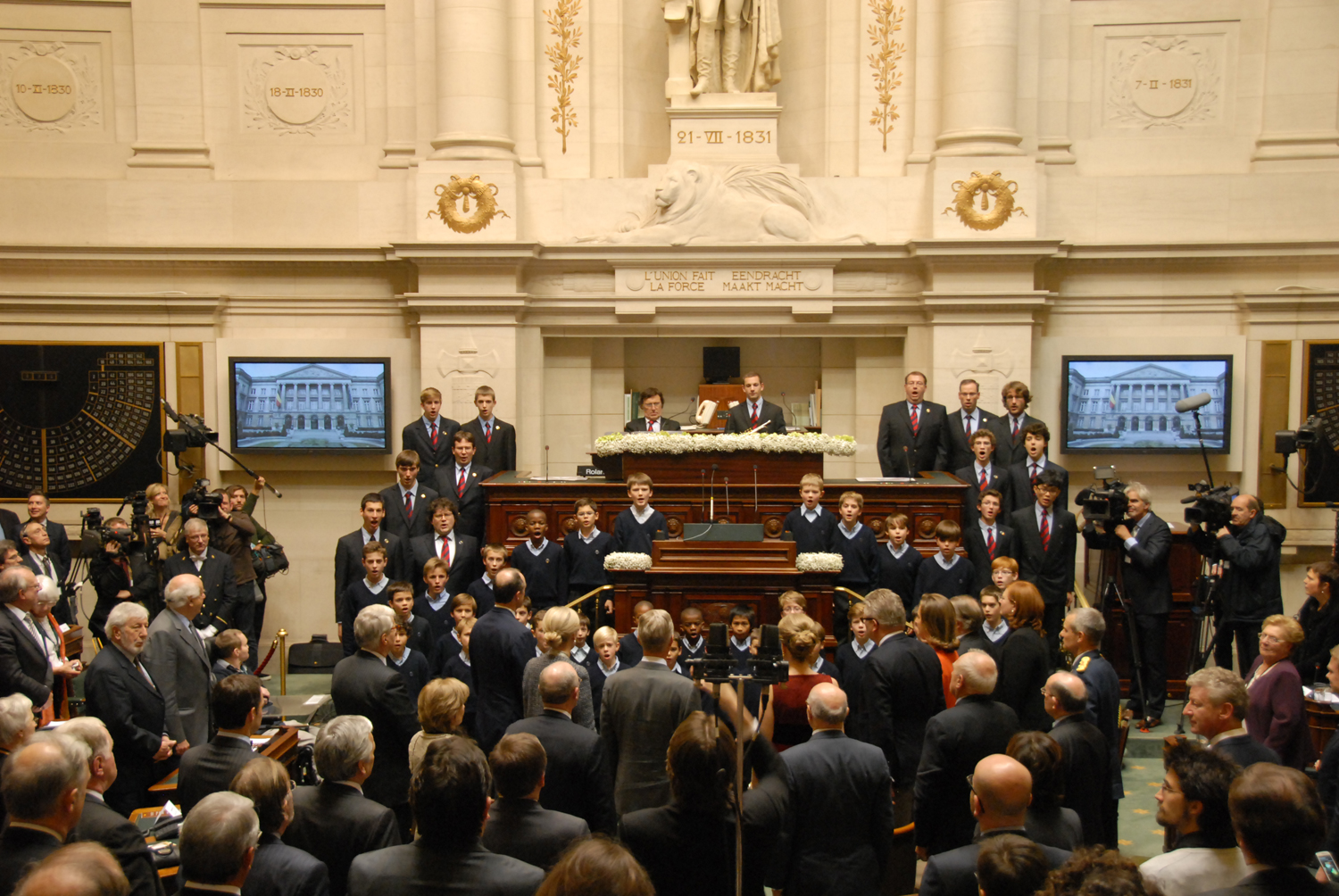 Regering valt: economische groei zwengelt aan