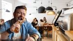 Davy start praatcafé waar je enkel over huidziekten mag praten