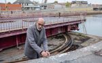Man bouwt eigen Krakelebrug na vier jaar stilstand