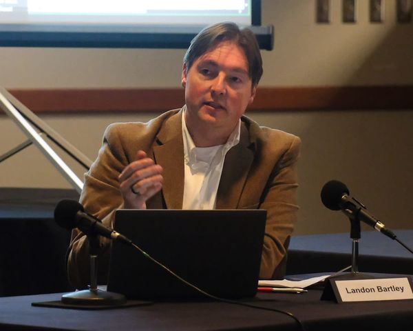 New Data Center Regulations Previewed at Community Meeting