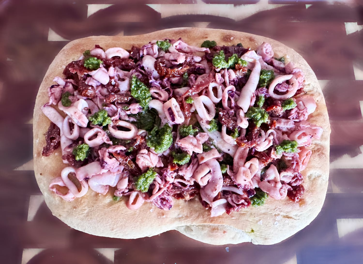 Средиземноморская Скьяччата с кальмарами и песто