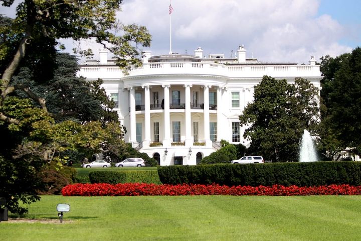 He Had a White House Badge, a Famous Father, and Access to Everything. Why Did Buckley Carlson Vanish Overnight?