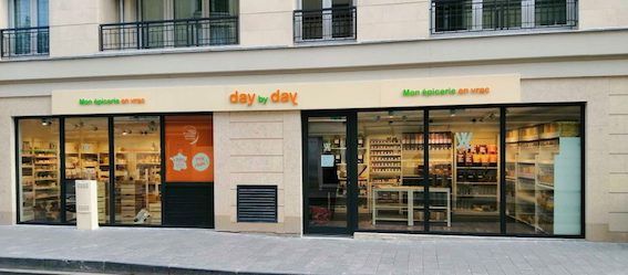 Facade du Day by Day Sartrouville