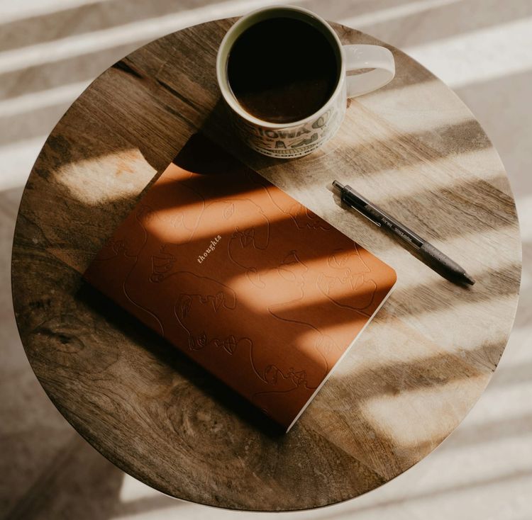 Journaling Prompts for Learning your own Minimalism Ideals