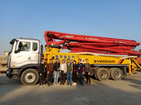 RCE VIỆT NAM TUYỂN DỤNG CHUYÊN VIÊN KINH DOANH