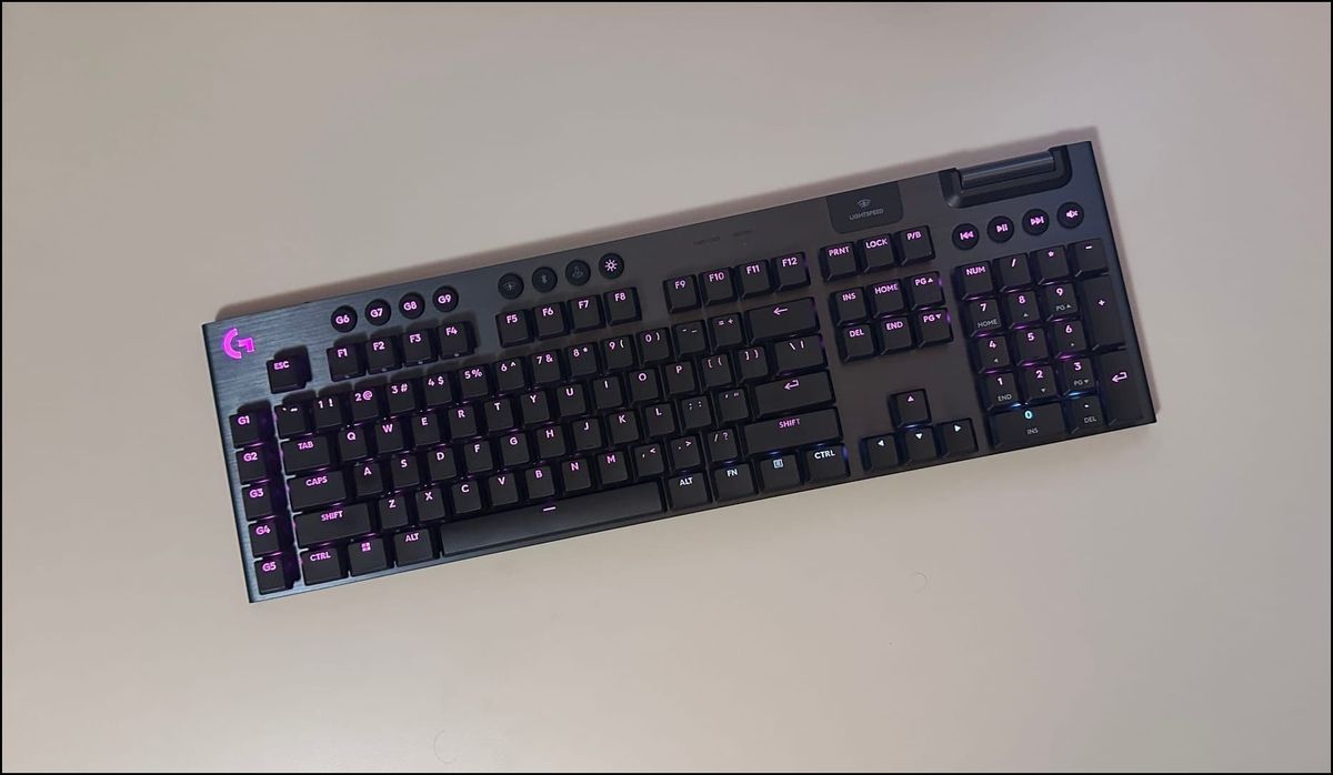 Logitech G915 X keyboard top view