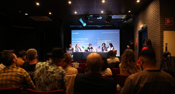 Imatges de la trobada amb productores que va tenir lloc el 24 d'abril a Para·lel 62