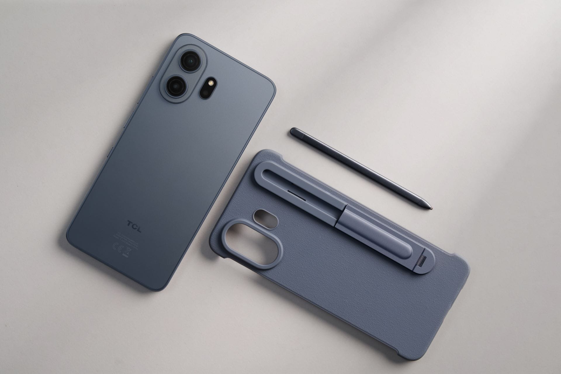 Funzioni come Off Screen Memo e Write in Text Fields permettono di prendere appunti rapidamente, anche a schermo spento, senza interrompere il flusso di lavoro