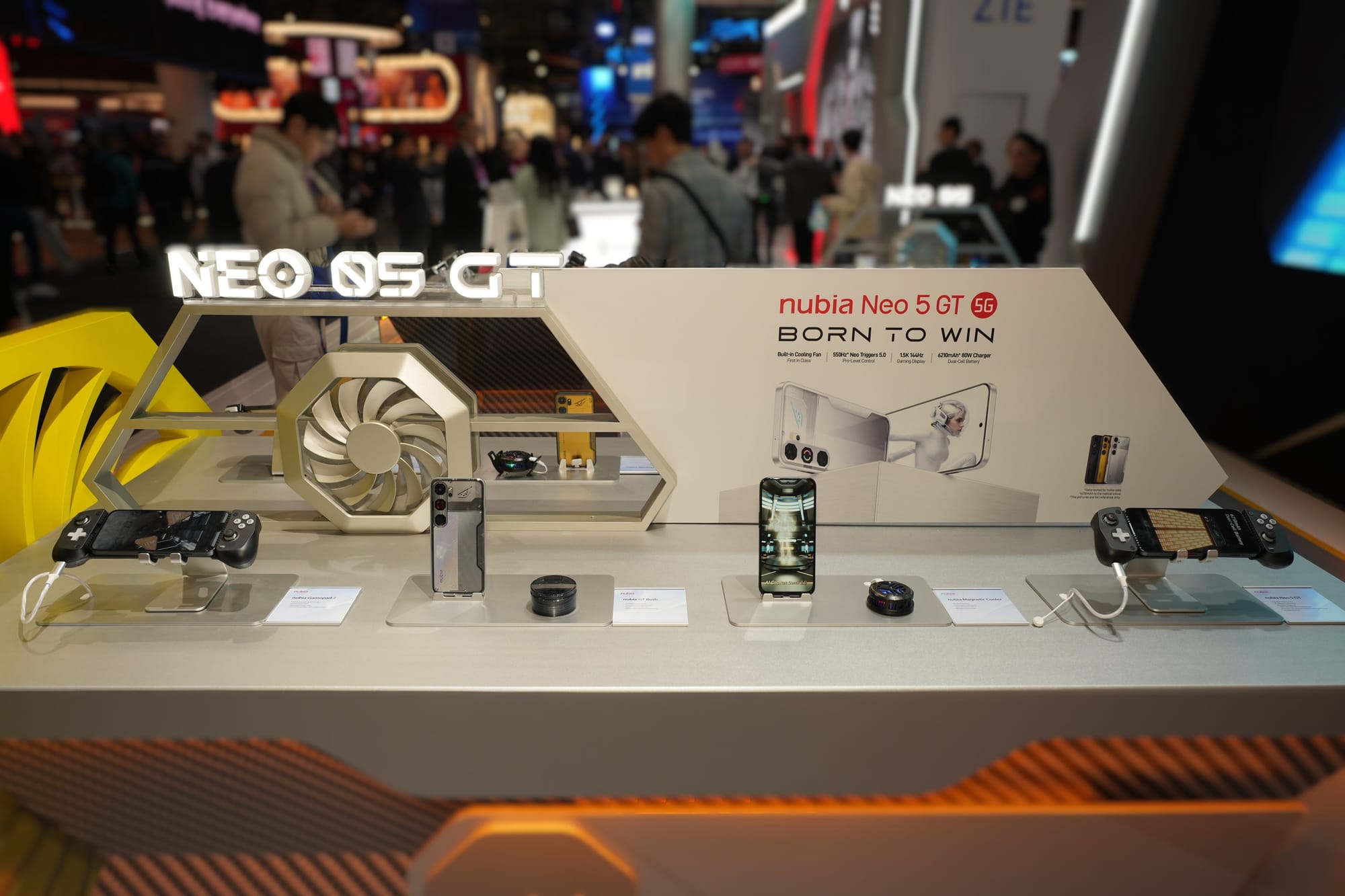 Lo stand del Nubia Neo5 GT al MWC di Barcellona