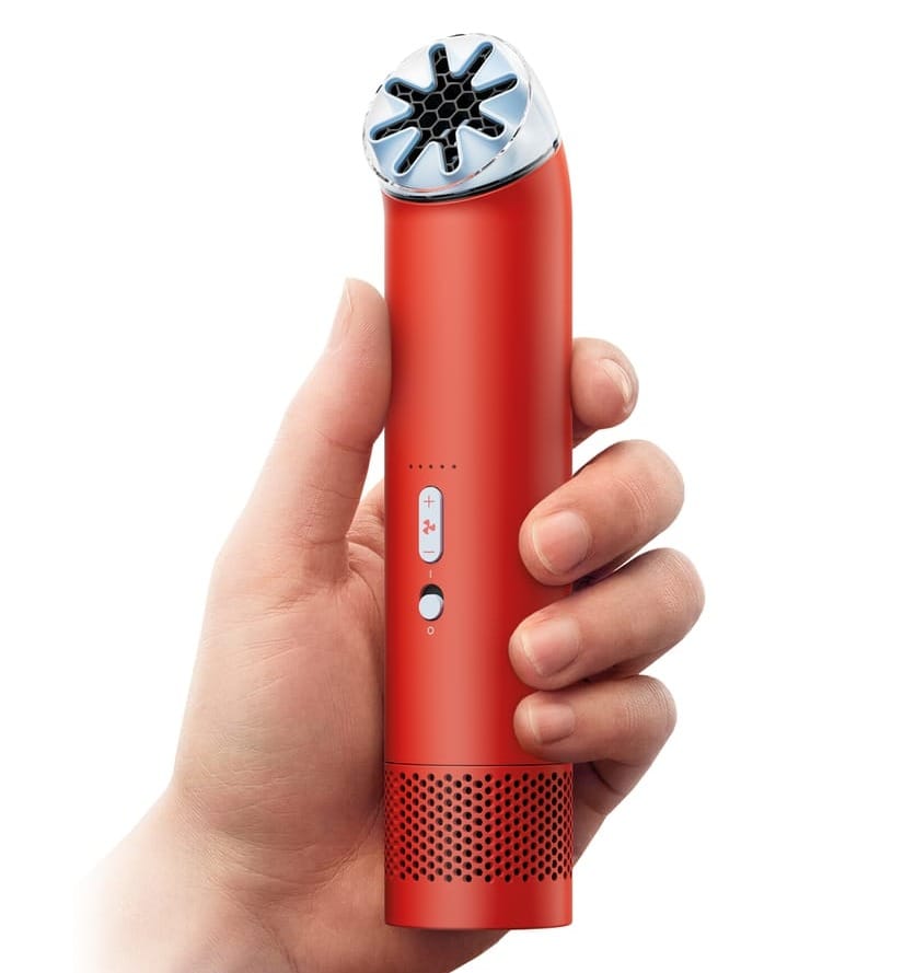 In Dyson, 38 mm è una misura iconica. Rappresenta l’approccio ingegneristico del brand nel rendere i prodotti più compatti, leggeri e performanti