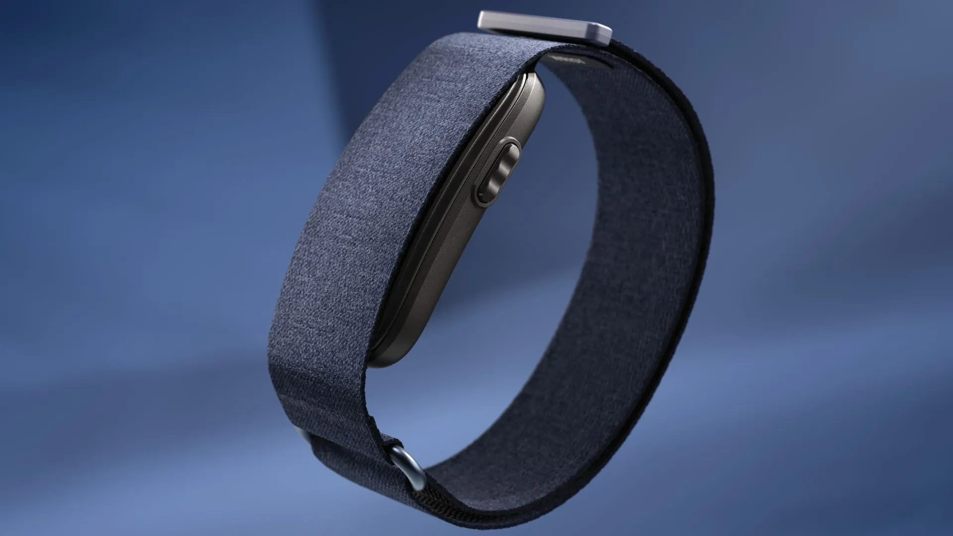 La Smart Band può essere indossata al polso o al braccio in base all'allenamento, e durante il sonno