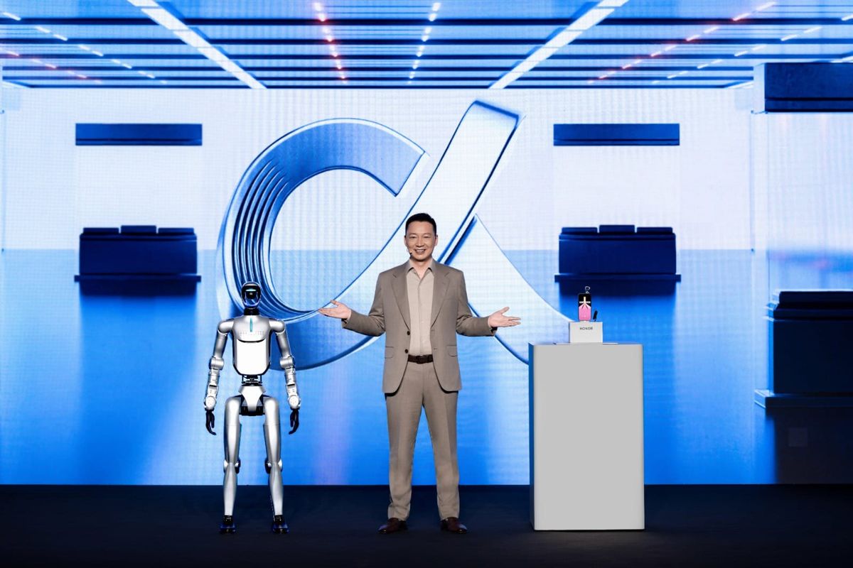 HONOR al MWC 2026: il Robot Phone umanoide e lo smartphone pieghevole Magic V6 con intelligenza artificiale avanzata