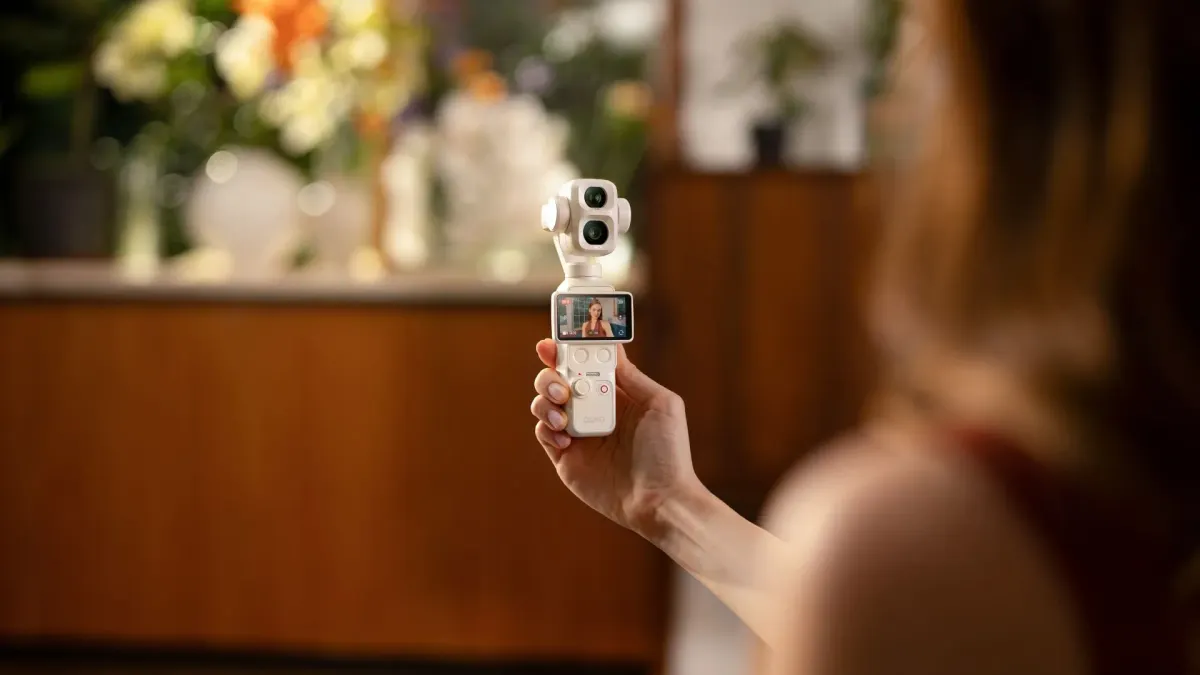DJI Osmo Pocket 4P porta funzioni professionali e qualità cinematografica nel mondo delle fotocamere con stabilizzatore