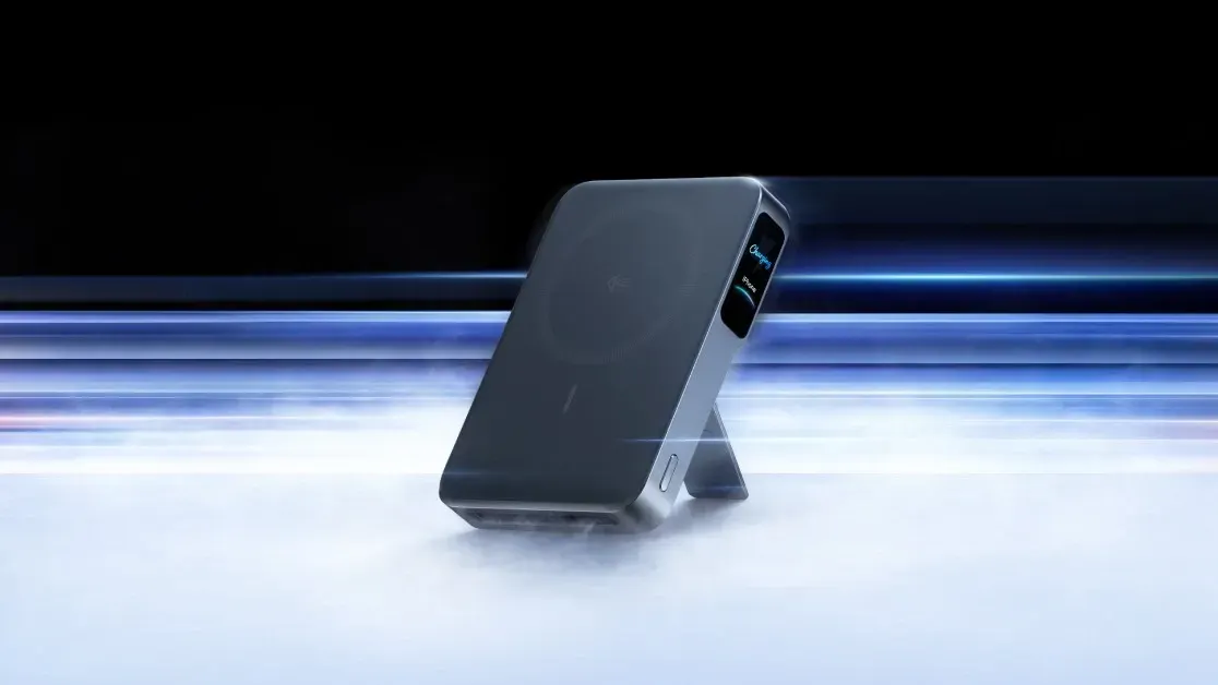 Anker MagGo Power Bank 2 Pro introduce la ricarica wireless Qi2.2 fino a 25W e un sistema di raffreddamento attivo con ventola integrata