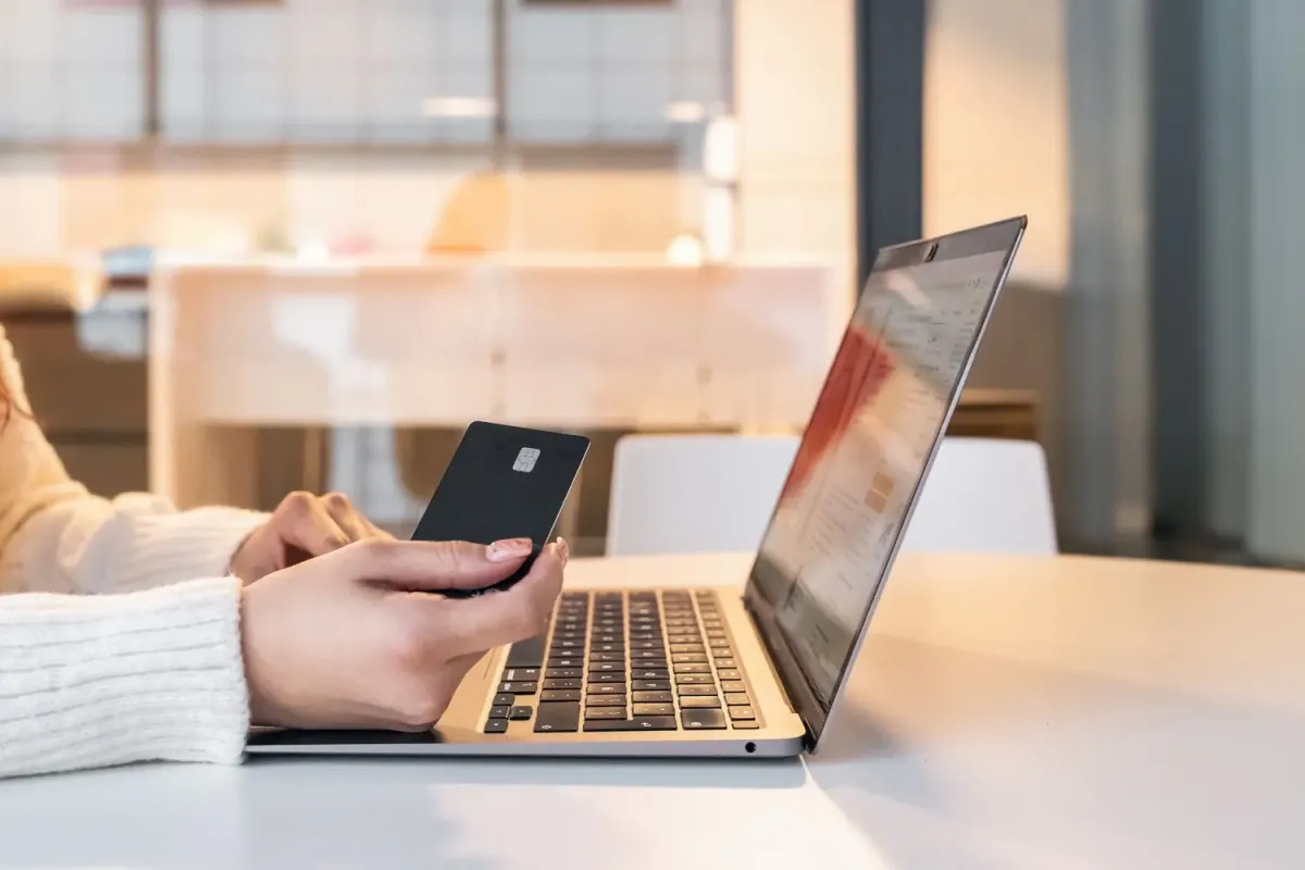 Wallapop condivide alcuni consigli per riconoscere le truffe online e acquistare e vendere prodotti usati in sicurezza.