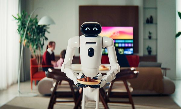 Robot domestico LG CLOiD presentato da LG al CES 2026 per la visione Zero Labor Home