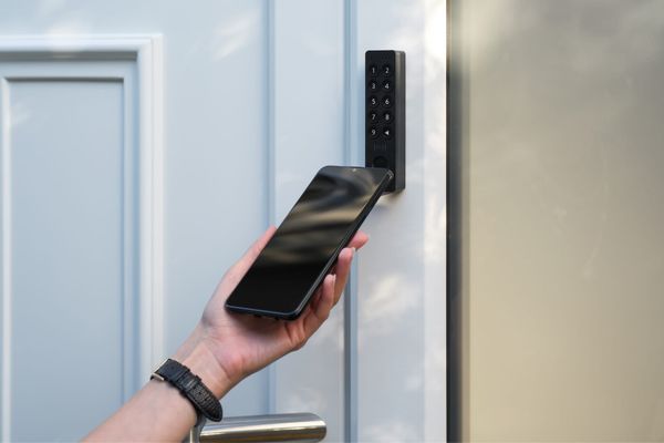 Nuki Smart Lock trasforma la porta di casa in un sistema contactless