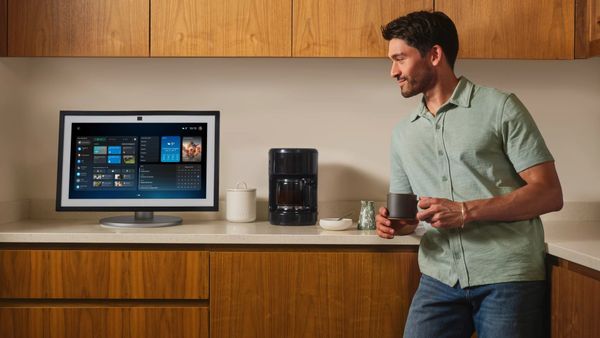 Alexa+ arriva in Italia: la nuova assistente Amazon con intelligenza artificiale generativa pronta a rivoluzionare la smart home