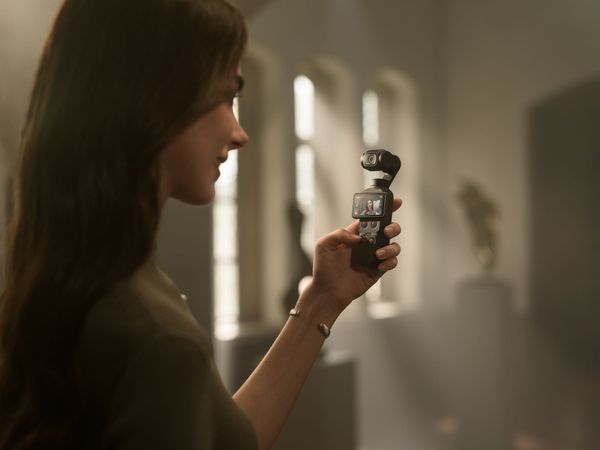 DJI Osmo Pocket 4 introduce una nuova generazione di imaging