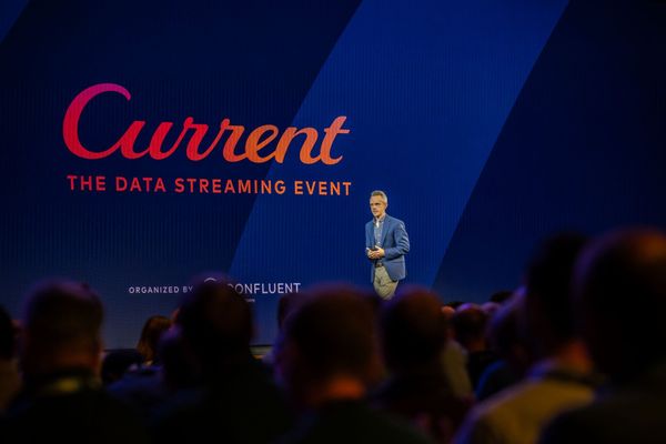 Shaun Clowes di Confluent al keynote dell'evento Confluent Current London 2026