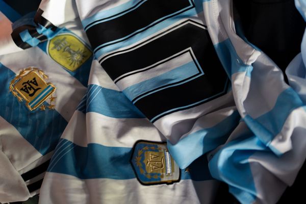 Il collezionismo evolve oltre lo sport: su eBay cresce la 'beyond-the-game economy', tra memorabilia, trading card e oggetti della pop culture sempre più ricercati dagli appassionati