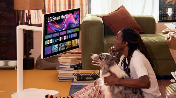 LG Swing è il nuovo smart monitor progettato per adattarsi agli spazi di casa e lavoro