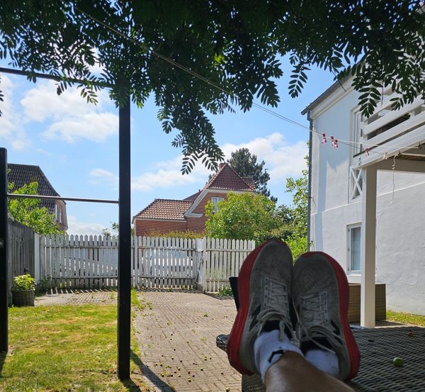 Just got back from my morning 7km run. Time to rest before going to work...