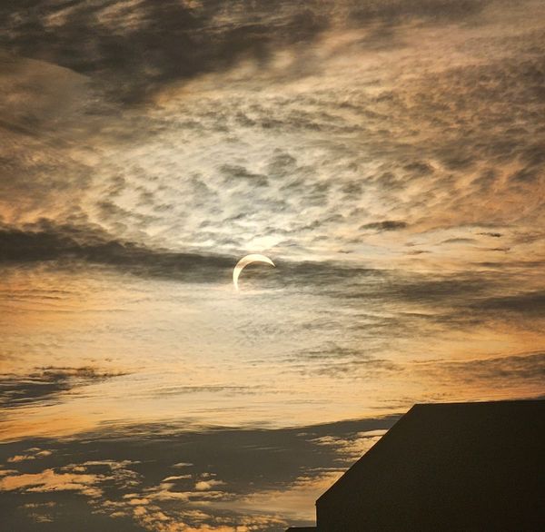 Solar ellipse in Aalborg in Denmark. Photos taken 19.56 local time with my Samsung Galaxy S23 Ultra..