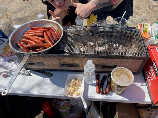 Free food and how to help mutual aid groups