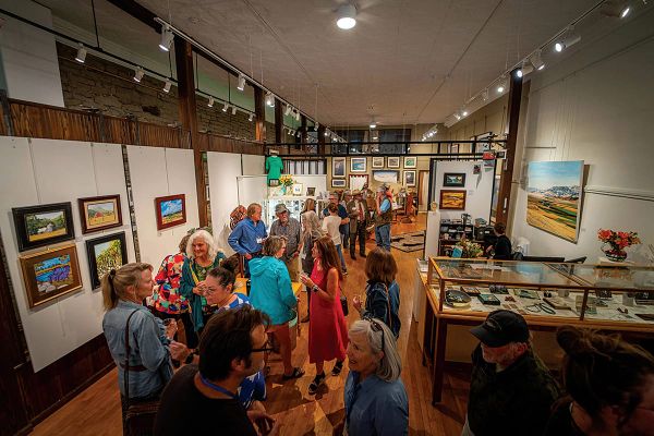 Plein Air Painting on the Yellowstone at the Livingston Center for Art and Culture