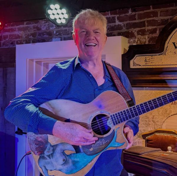 A Conversation with Gabriel Donohue about Shane Center Presents