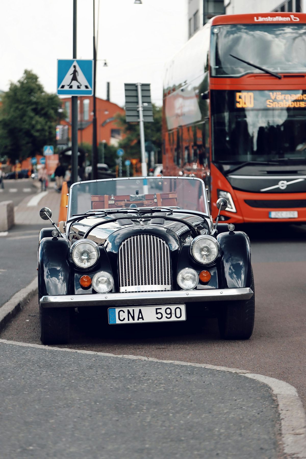 CAPITAL GAINS: CLASSIC CAR TIPS FOR LONDON THIS SUMMER