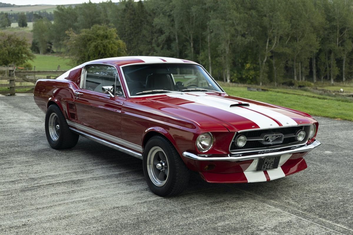 CLASSIC CAR RENTALS IN THE USA: The Complete 2026 Guide