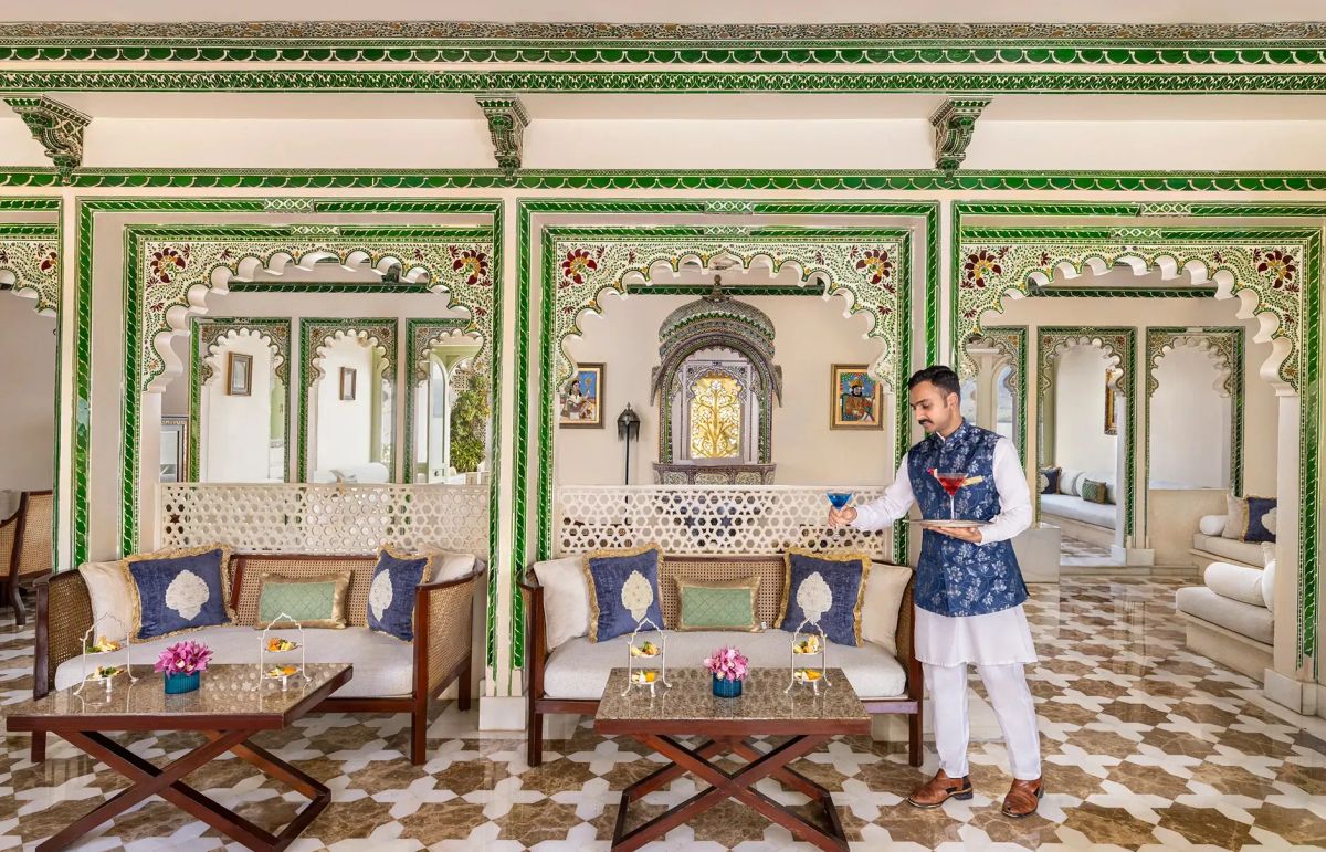 Stay: Taj Lake Palace