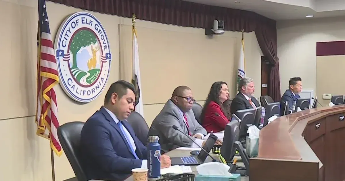 Elk Grove moves to end public use of City Council chambers
